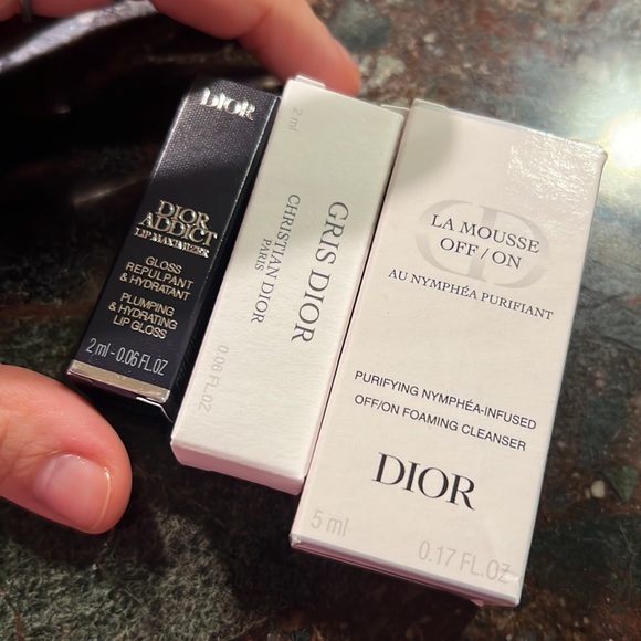 Dior Cosmetic Bag & Samples - Picture 2 of 6